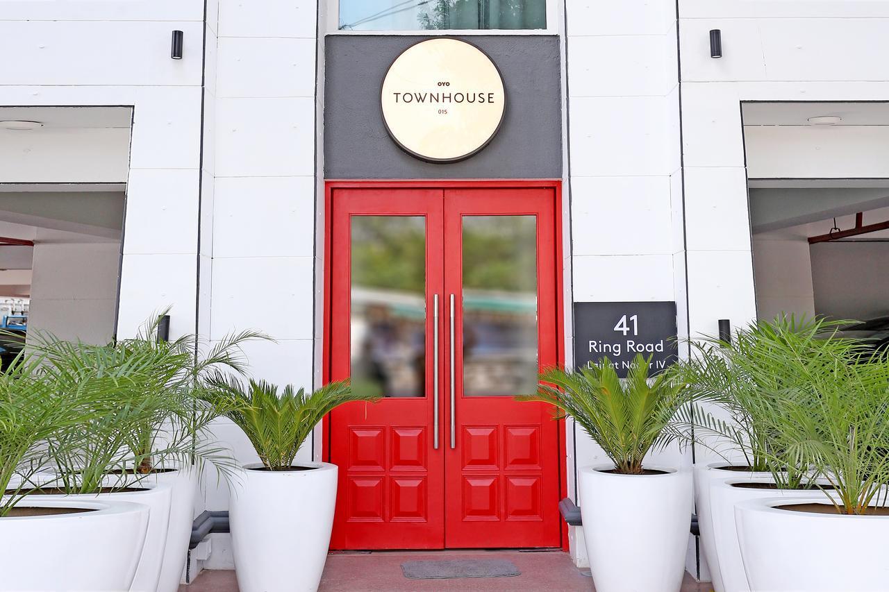 Oyo Townhouse 015 Lajpat Nagar Hotel New Delhi Bagian luar foto
