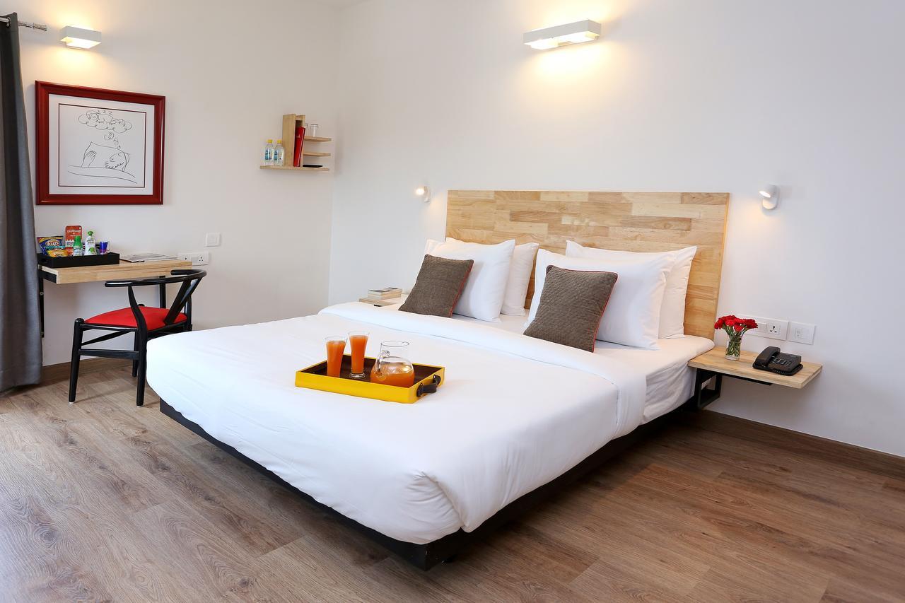 Oyo Townhouse 015 Lajpat Nagar Hotel New Delhi Bagian luar foto