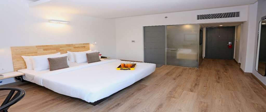 Oyo Townhouse 015 Lajpat Nagar Hotel New Delhi Ruang foto
